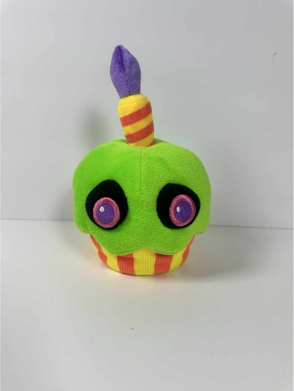Funko Five Nights At Freddy's Green Cupcake Black Light Plush 2018